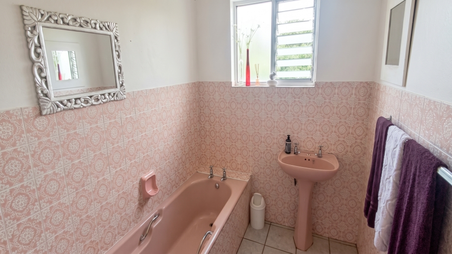 4 Bedroom Property for Sale in Arniston Western Cape